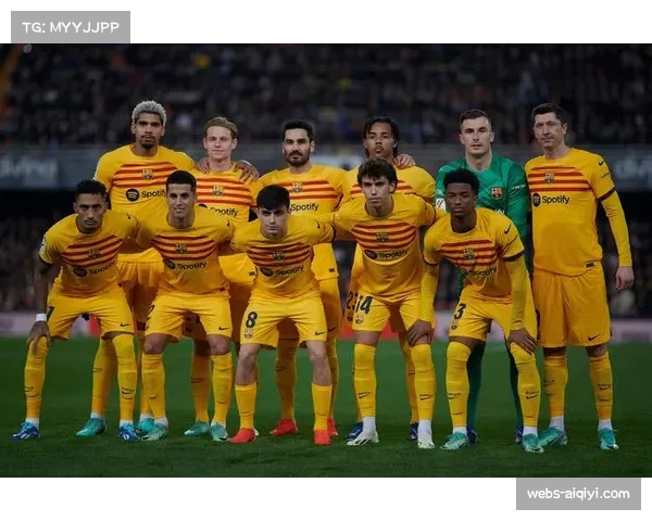 西甲球队通过增加防守型中场限制对方核心组织者，影响反击节奏